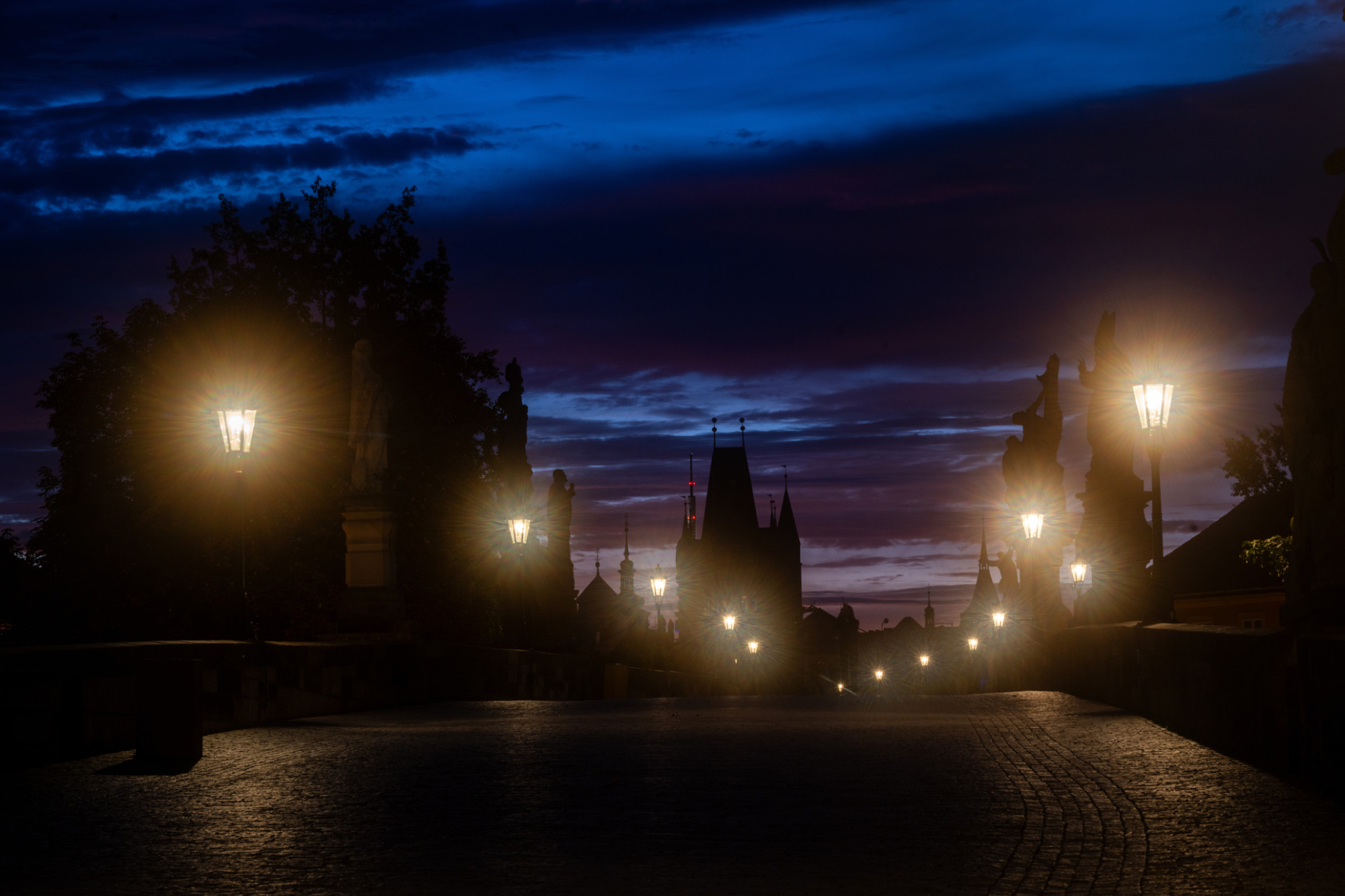Karlův most v modré hodině – Black Mist. Foto Peter Čech.