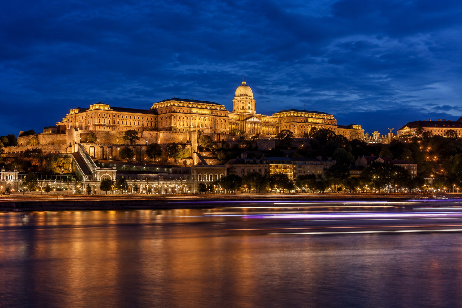 Budínský hrad v Budapešti