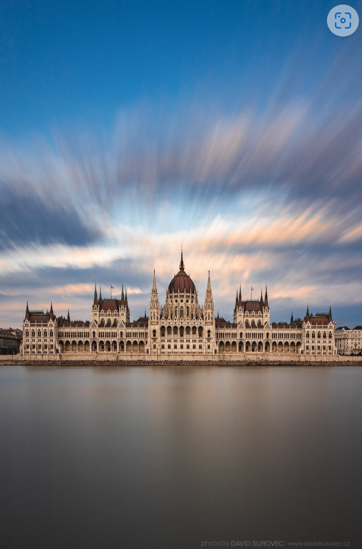 Budapešť, Dunaj, mosty, světla a dlouhé expozice